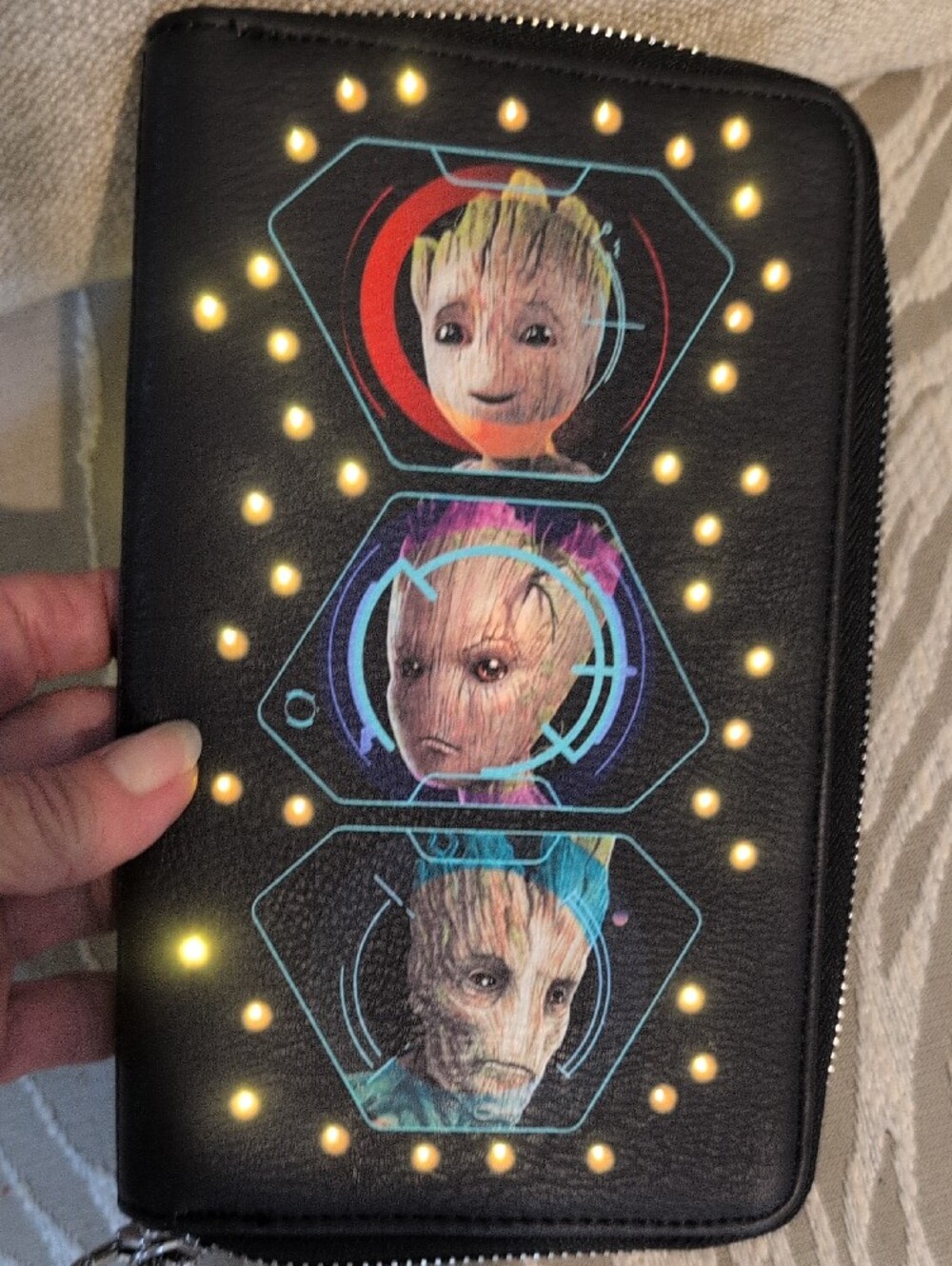 I AM GROOT Black Light-Up Wristlet/Wallet - Picture 13 of 13